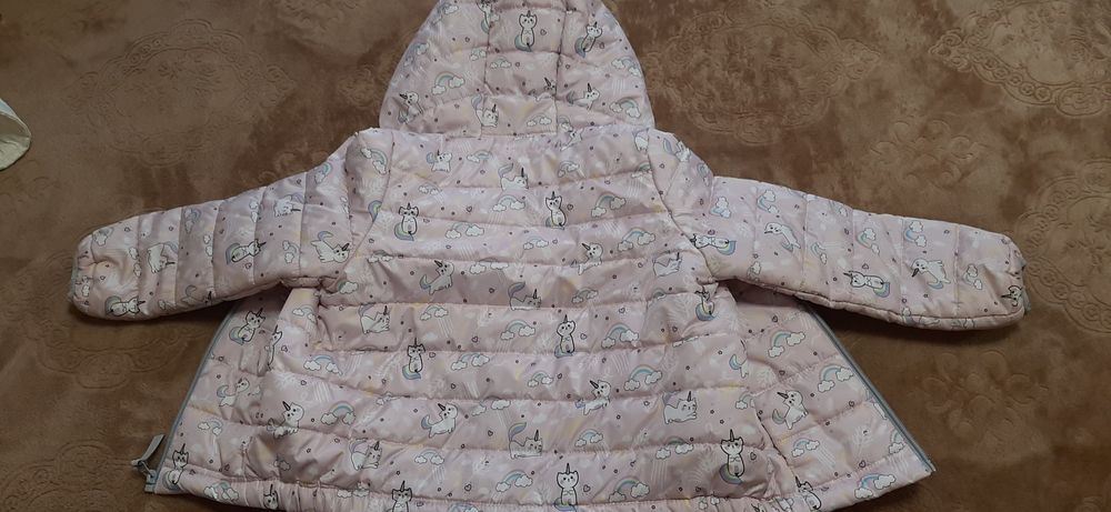 Куртка демісезонна на дівчинку 3-4 рочки
