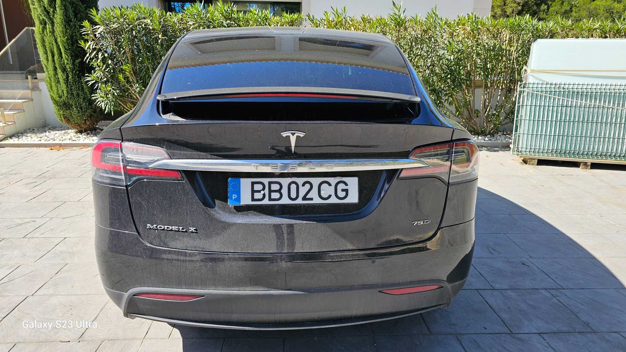 TESLA modelo X 75D a venda