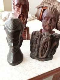 Estátuas de África de madeira e em bom estado.