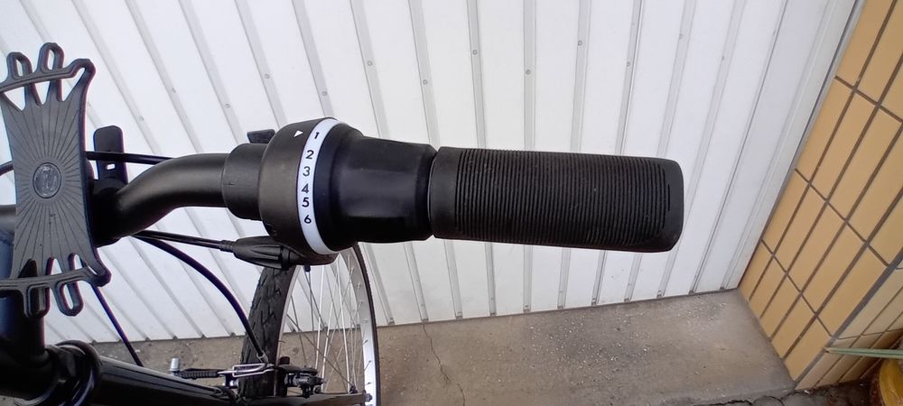 Bicicleta de trekking riverside 100 preto
RIVERSIDE 100 PRETO
RIV