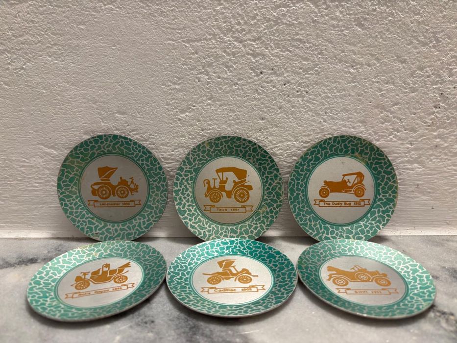 Podstawki metalowe pod szklanki z PRL modele samochodów