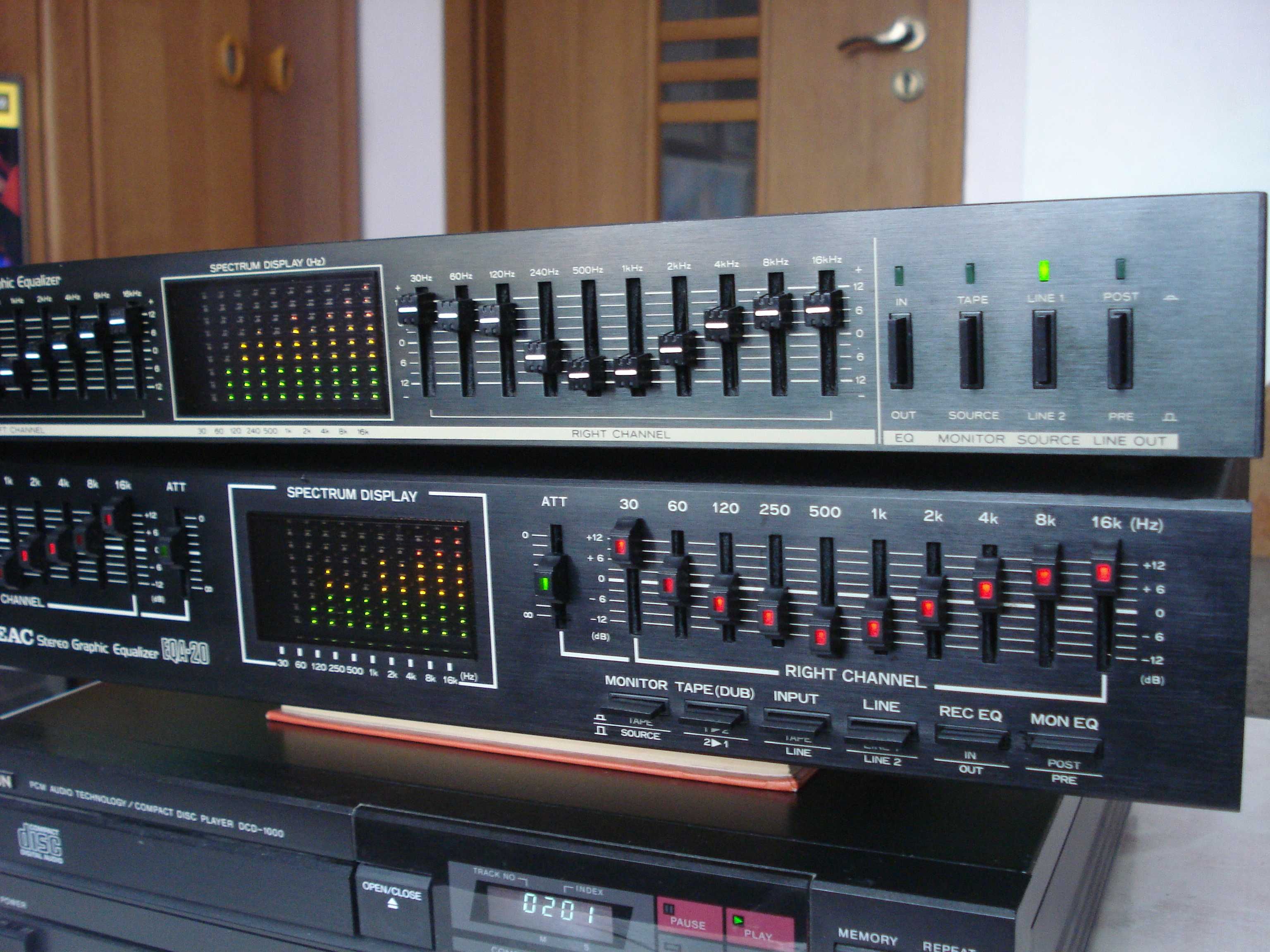 Еквалайзер "TEAC" EQA-10mkII