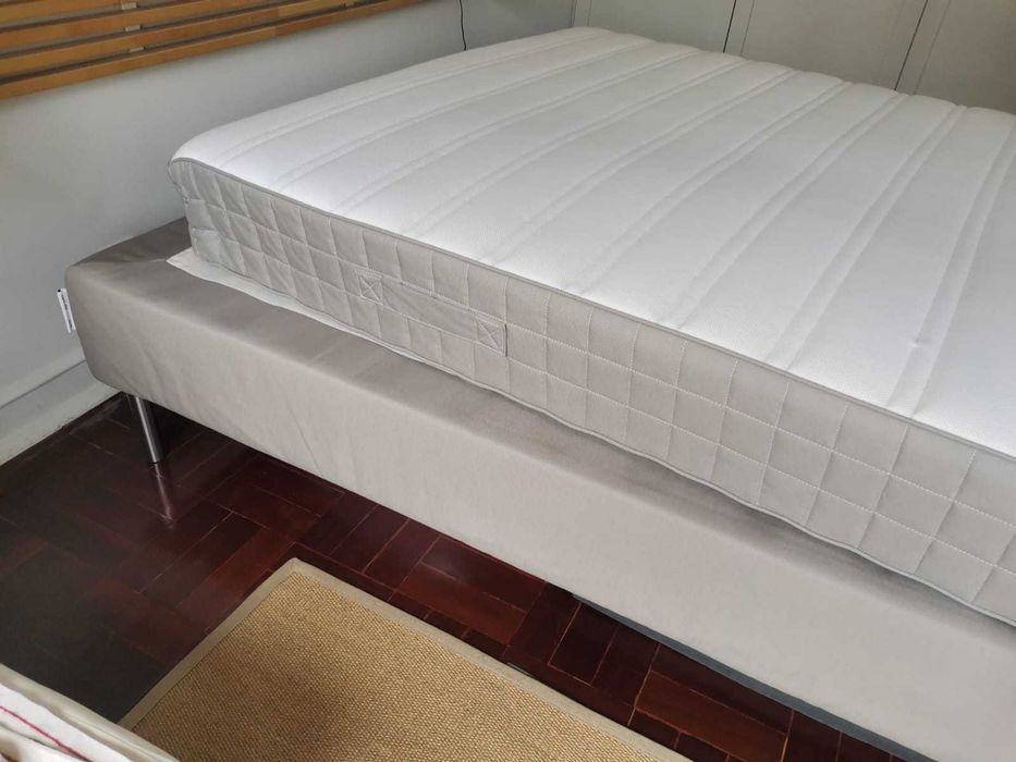 Vendo Sommier IKEA Espevar + Colchão IKEA Hamarvik