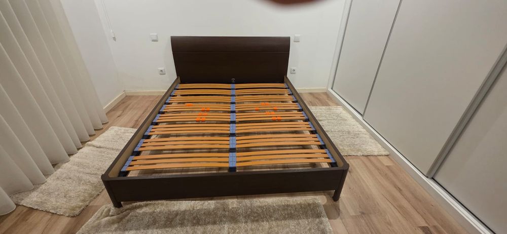 Cama casal King Size
