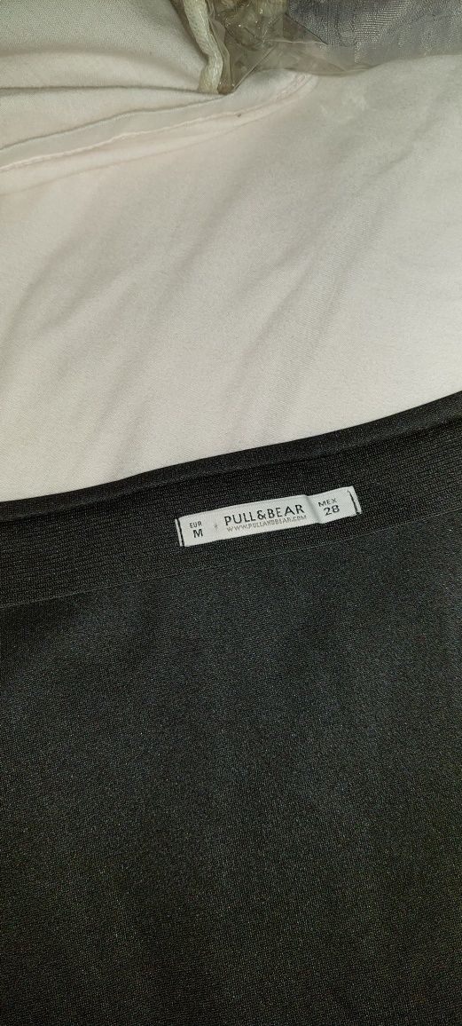 Saia preta Pull & Bear