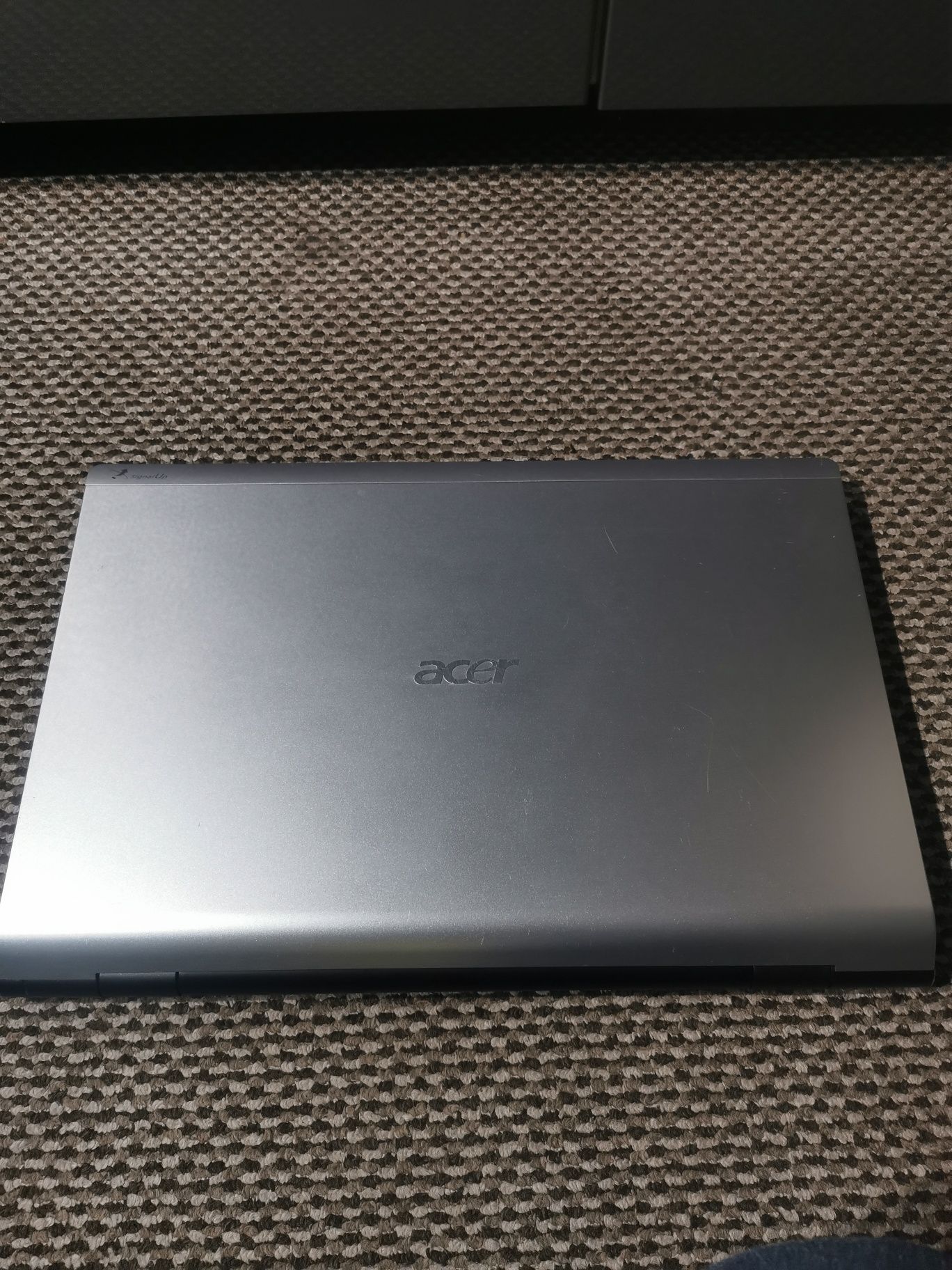 Acer 8943g  stan ok z ładowarka