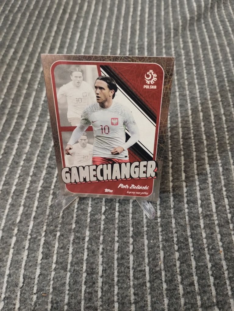 Topps 2024 łączy nas piłka Piotr Zieliński Gamechanger foil