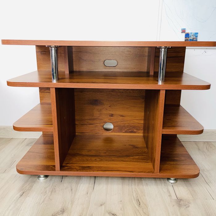 Stolik pod telewizor