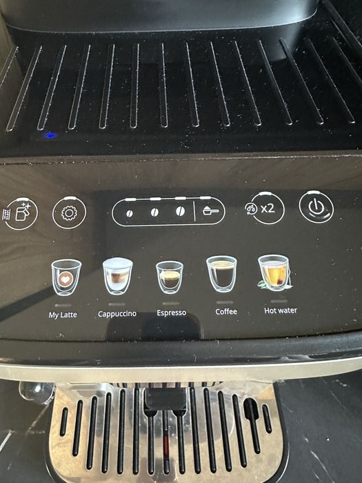 Ekspres Delonghi Magnifica Evo