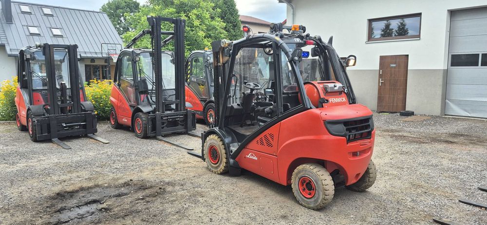 Wózek Widłowy Linde H30T - 4 sekcje - Pozycjoner / przesuw - Stan BDB