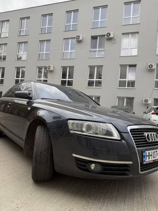 Продам Ауди А6С6 2.4 бензин