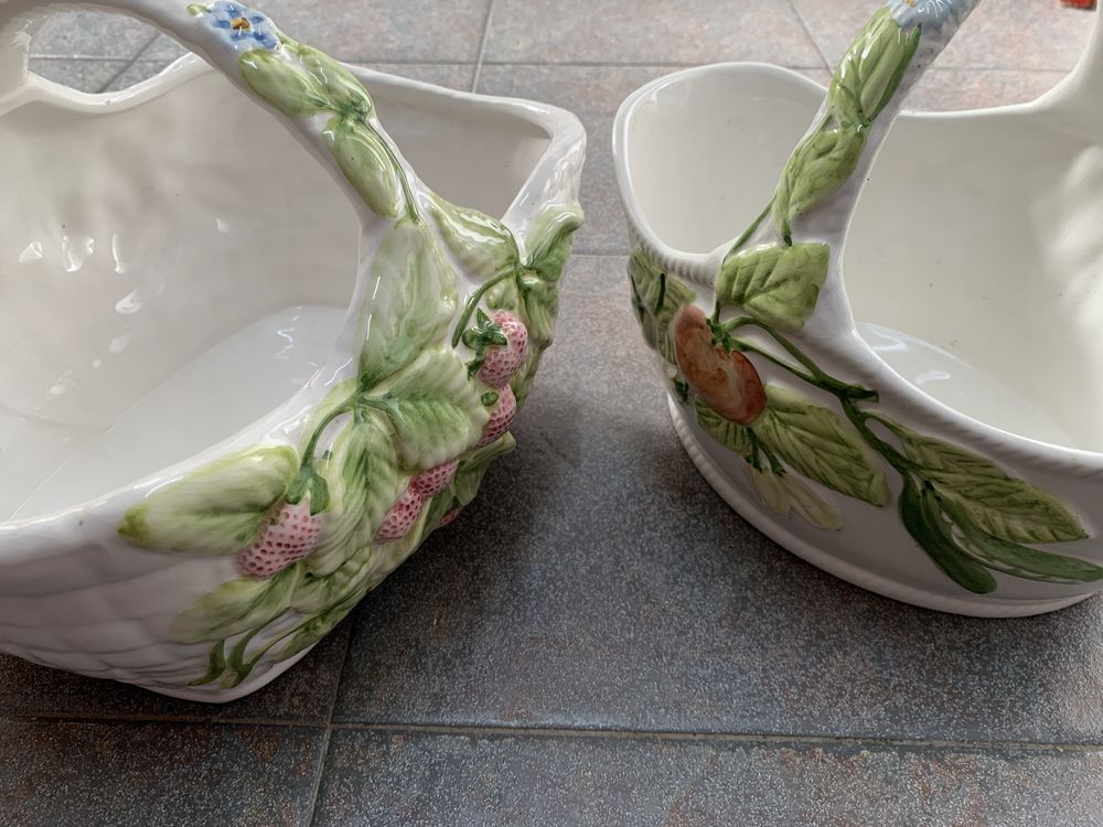 2 fruteiras de louça