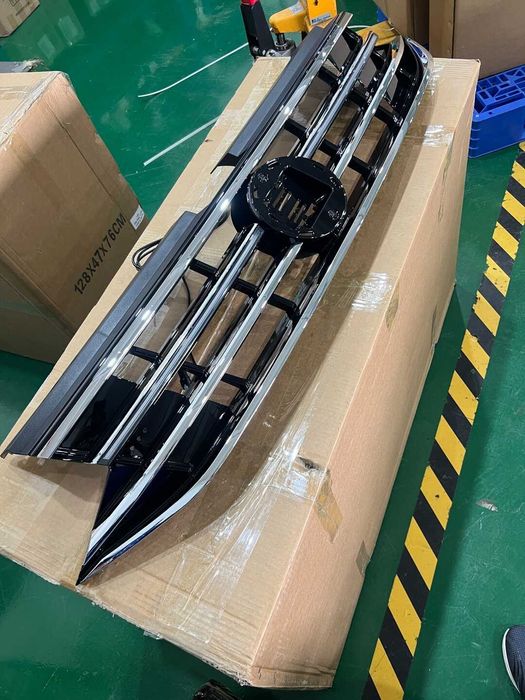 5NN853653E -решітка радіатора LED Vw Tiguan 2 R line