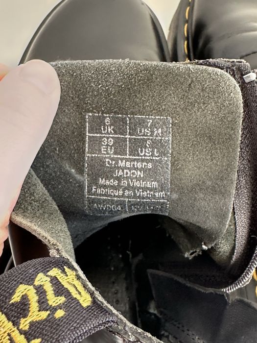 Dr. Martens Jadon Platform Boots – Size 39 EU (UK 6 / US 7M / US 8L)