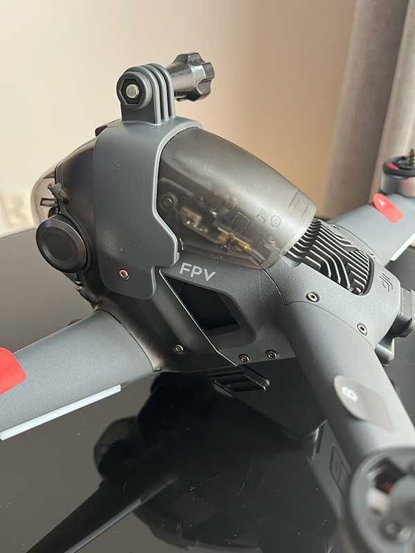 Dron DJI FPV + uchwyt GoPro stan idealny