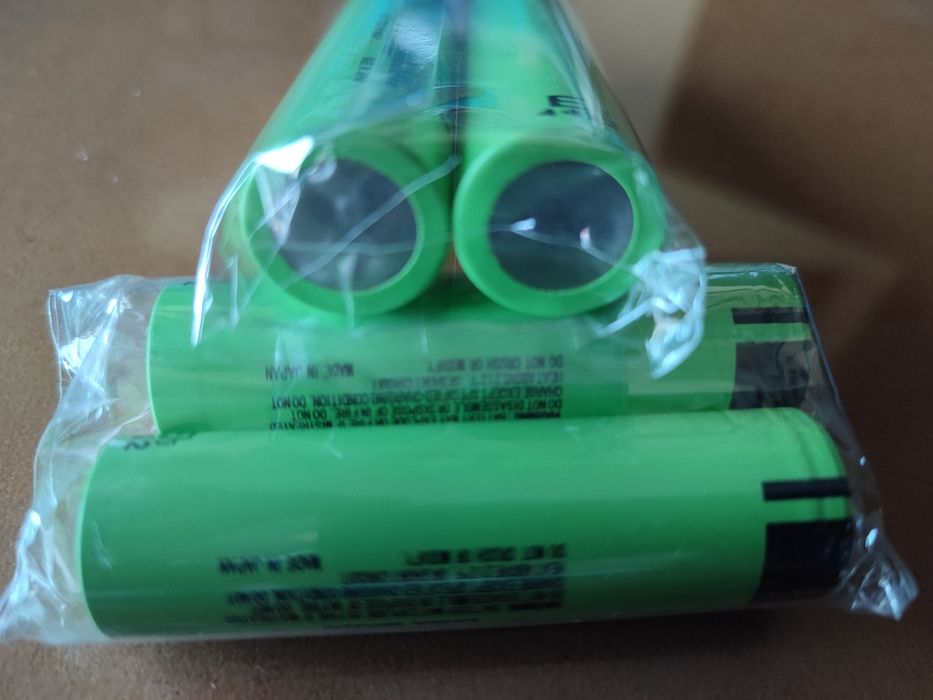 2x Bateria / Pilha  NCR 18650B recarregável