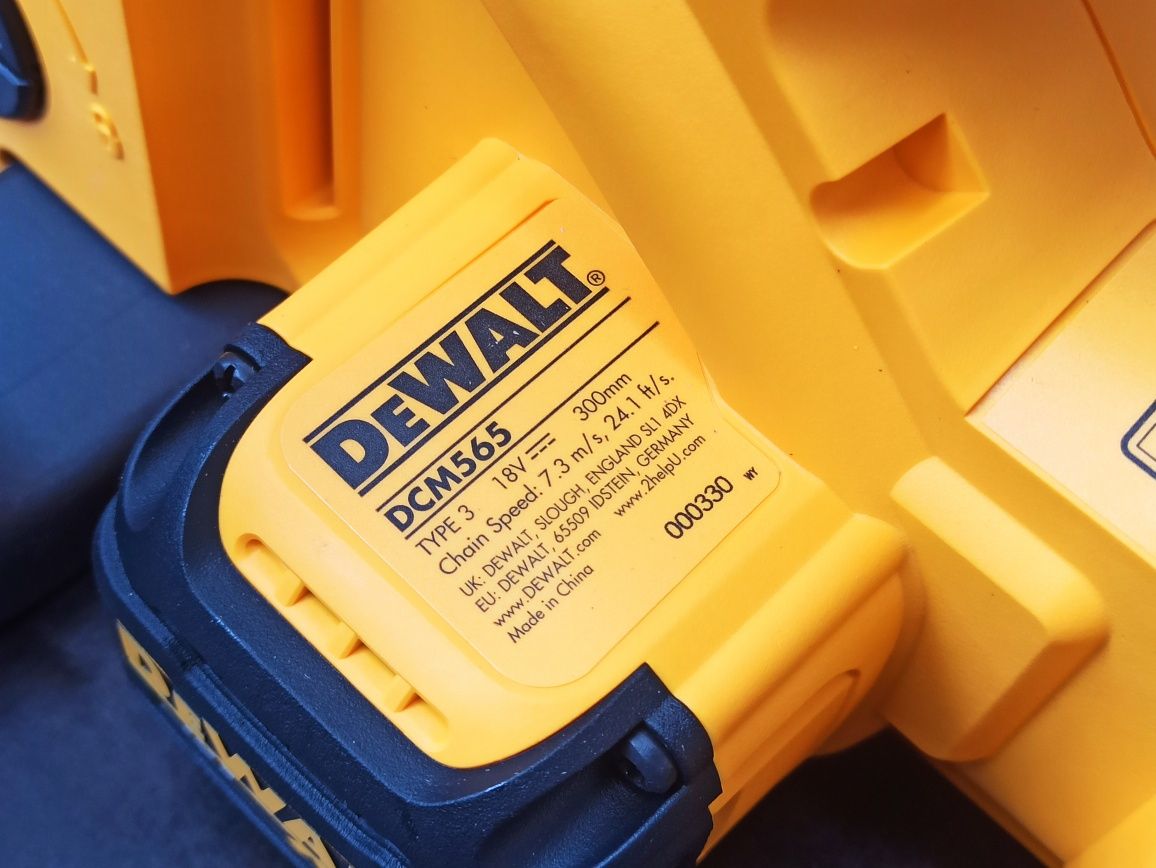 Аккумуляторная пила DeWALT DCM565P1+ЗУ+Аккум 18v/5Ah ДеВольт