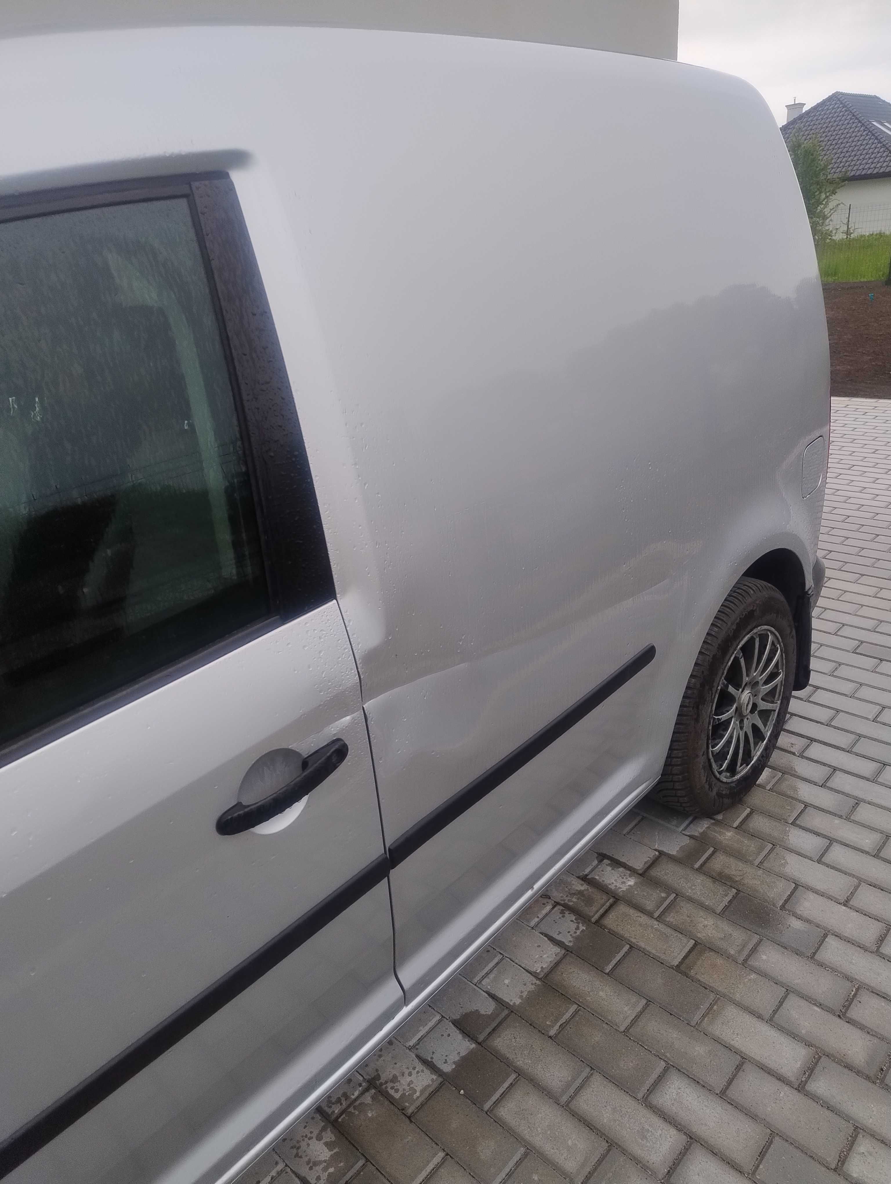 Sprzedam volkswagen caddy w bardzo dobrym stanie