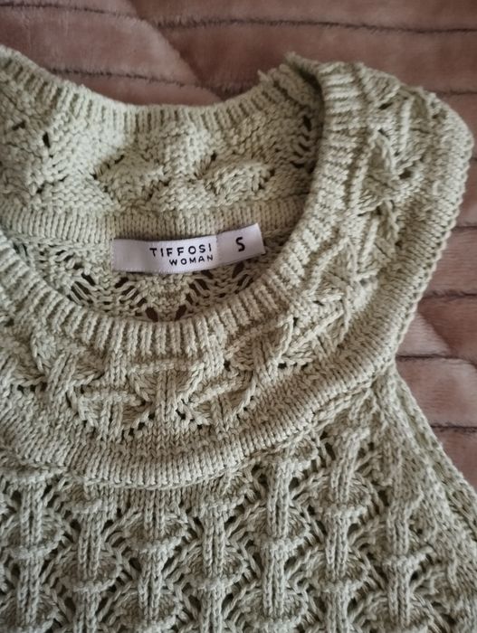 Várias peças de roupa