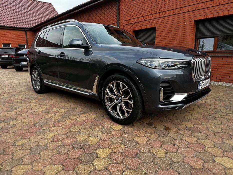 BMW X7 xDrive40i Super stan