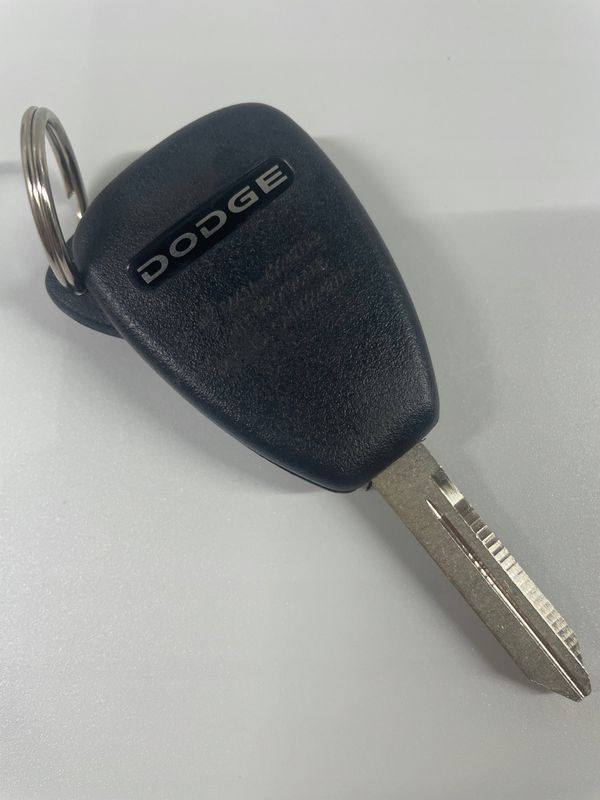 Dodge Avenger 08-14 Kluczyk