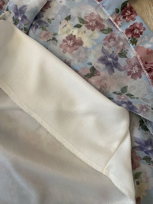 Гарне фірмове шифонове жіноче плаття