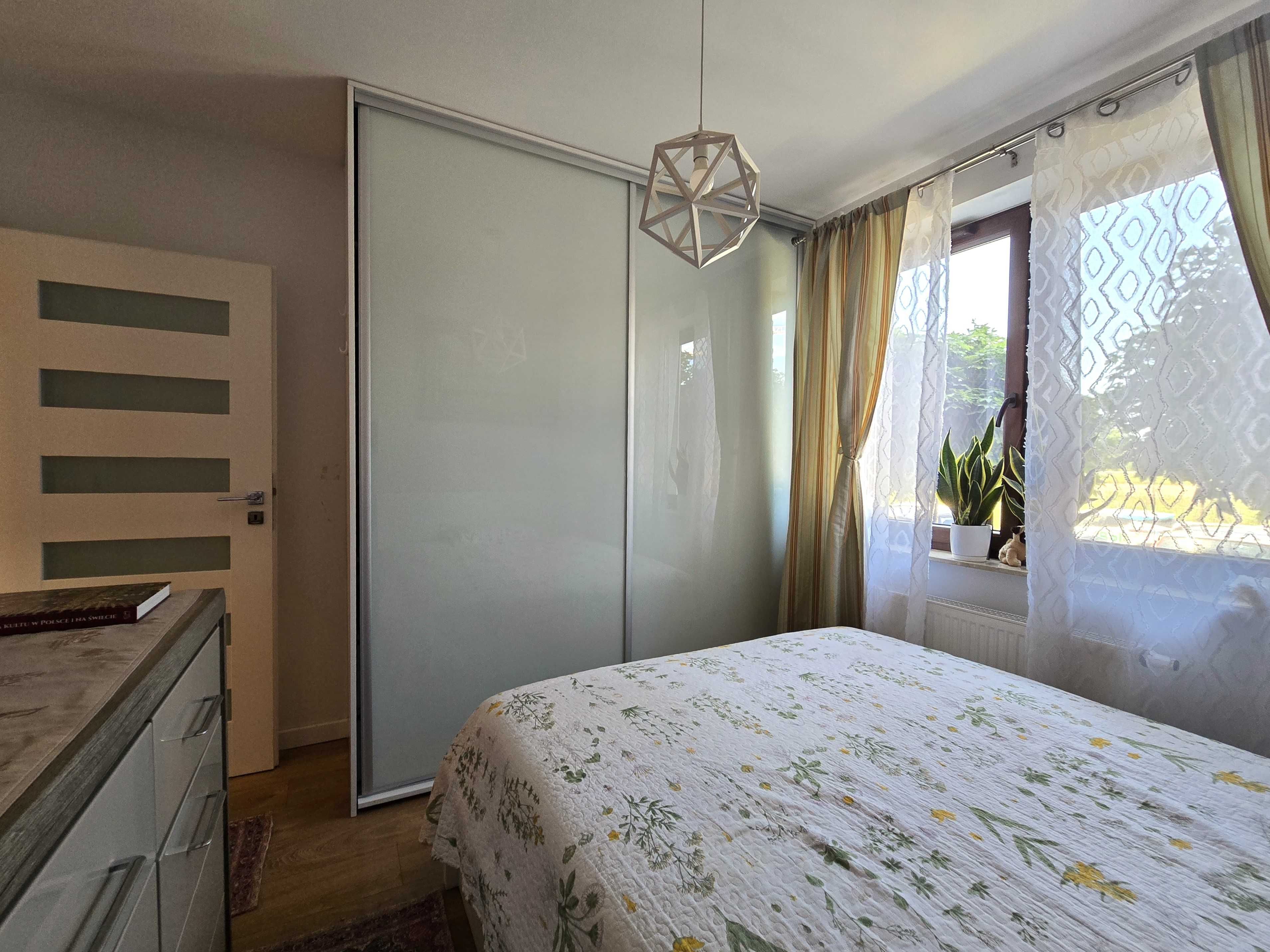Bez prowizji! • 2 pokoje - 50 m2 • balkon • garaż • komórka • klima