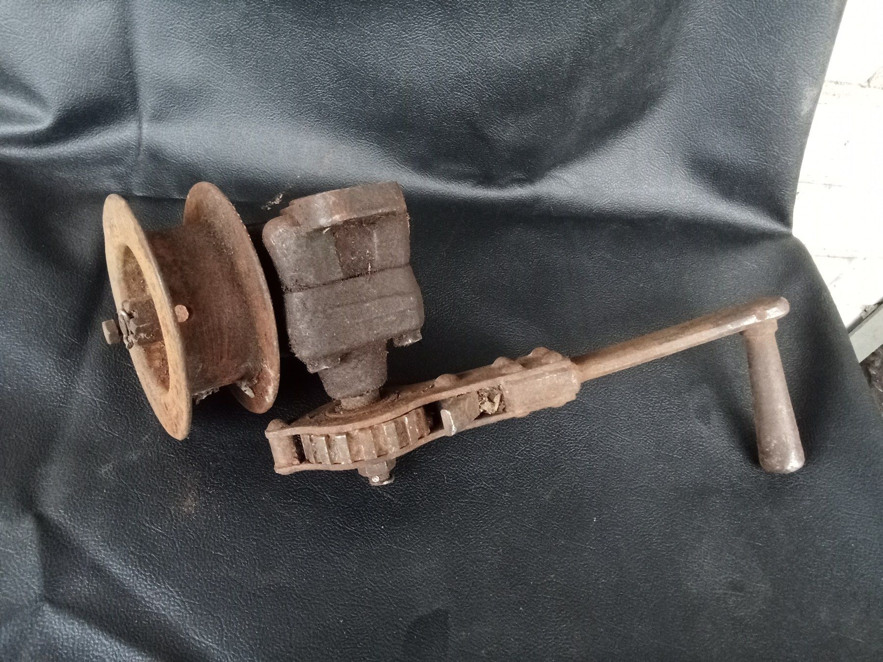 Лебёдка гаражная 0.5т