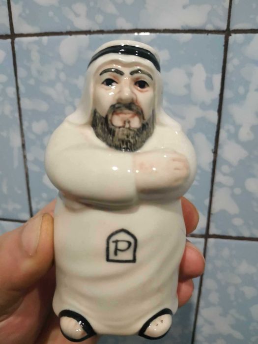 Араб-солянка-фарфор-без повреждений