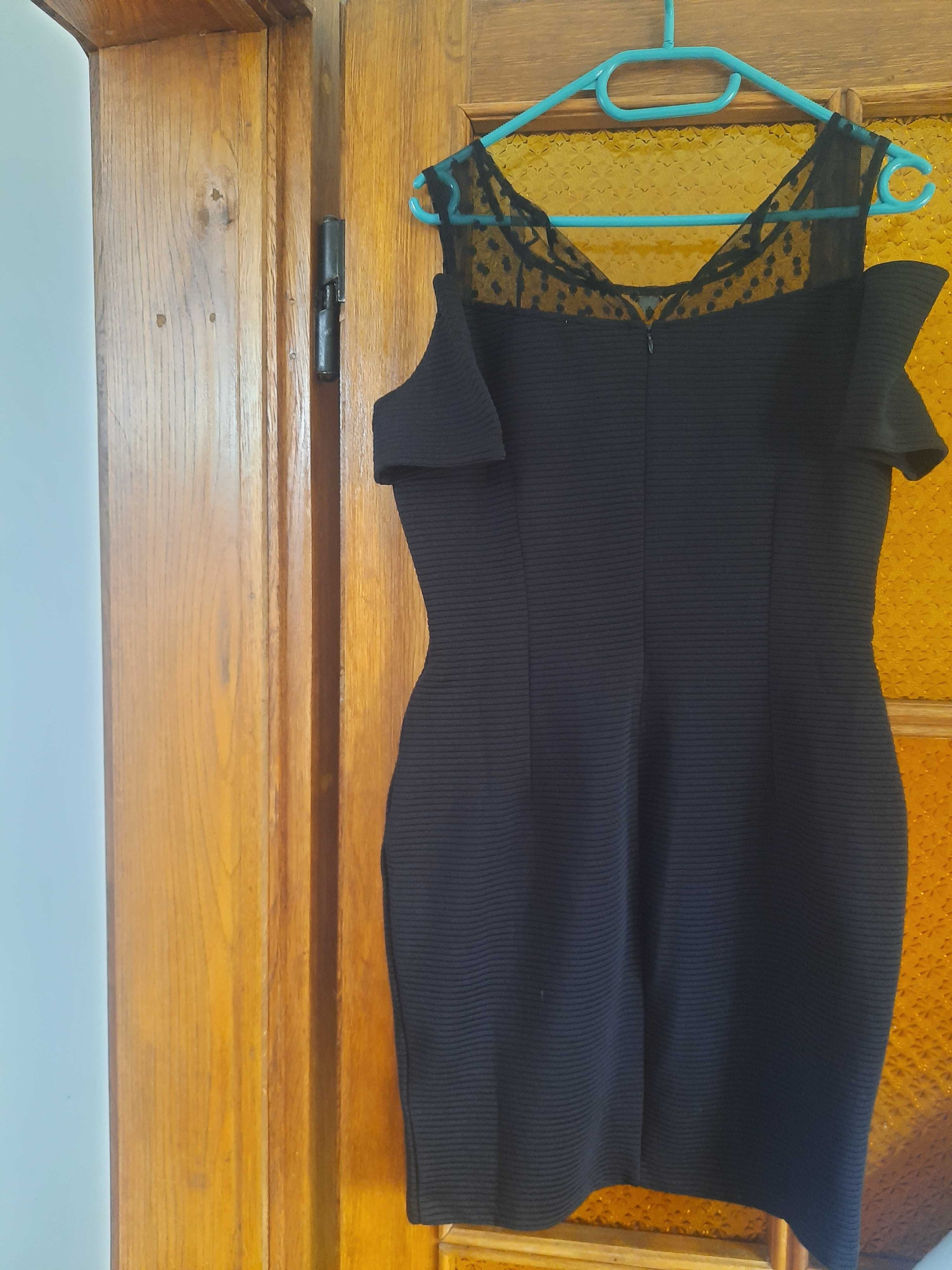 Mala czarna Guess nowa