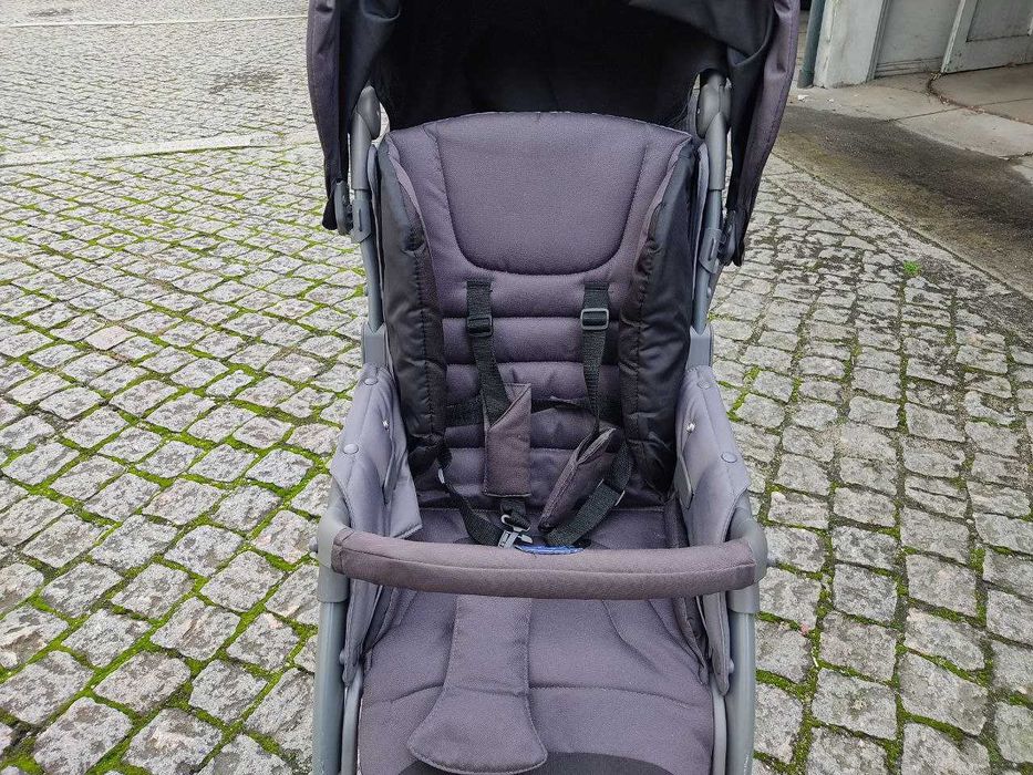 Carrinho de bebé Chicco, pouco usado