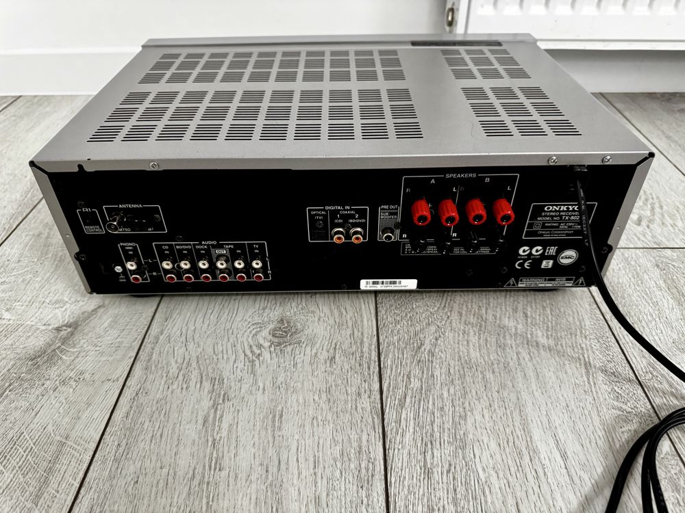 Amplituner Stereo Onkyo TX-8020 srebrny