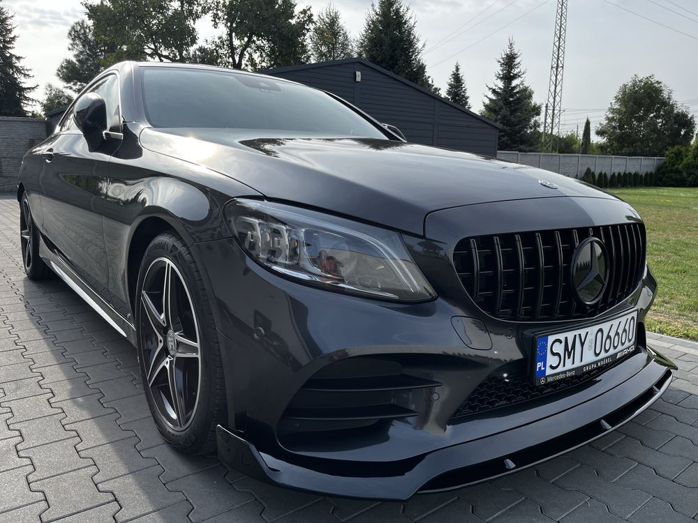 Mercedes C300 AMG stan idealny - nowy