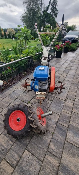 Ciągniczek traktorek dzik YAMAHA YP20GN - glebogryzarka