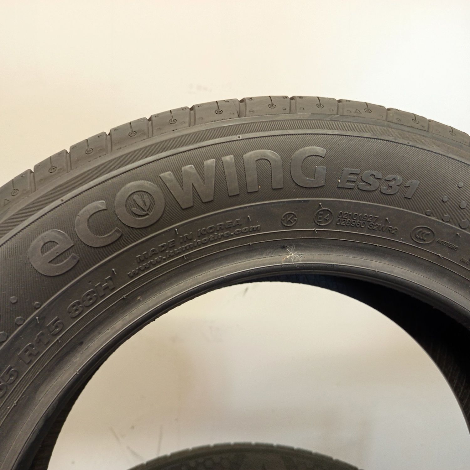 185/65R15 Kumho EcoWing Es31