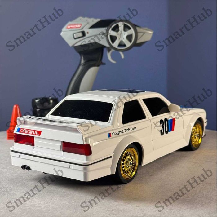 Машинка для дрифта BMW Е30 на радиоуправлении Белая. Дрифт машинка БМВ