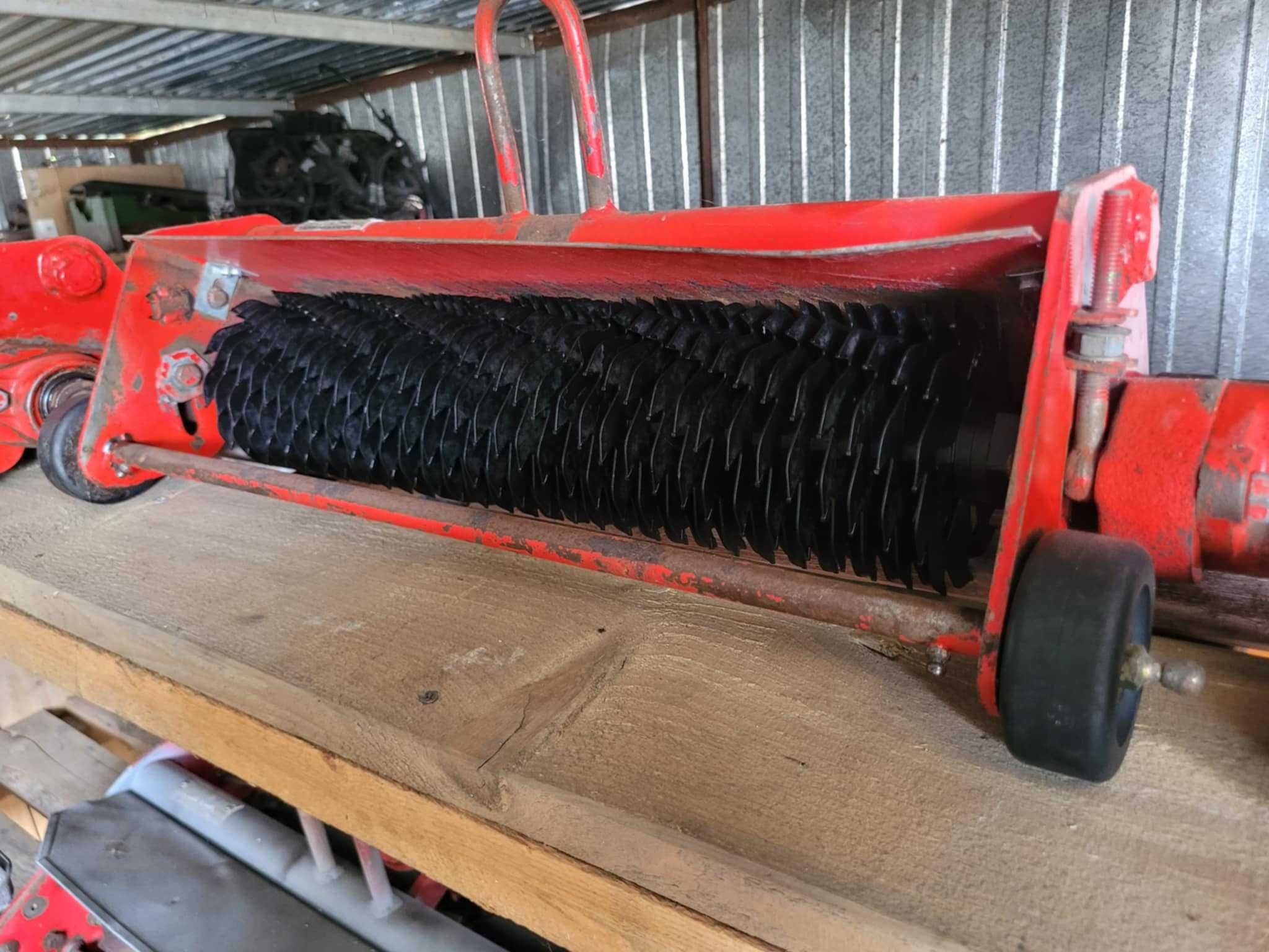 NAPOWIETRZANIE TORO Wertykulator John Deere Aerator Sisis Skaryfikator