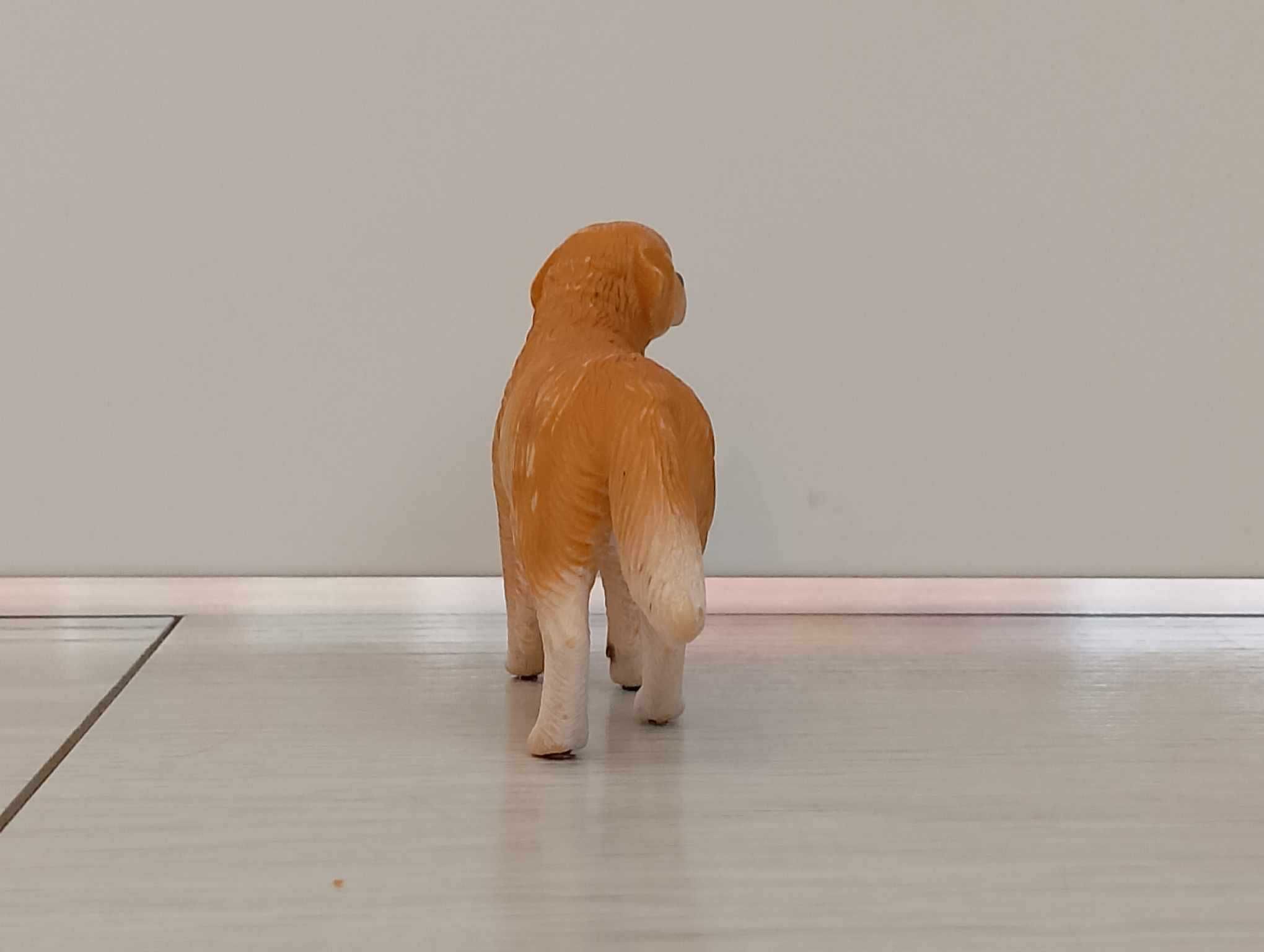 Schleich Golden Retriever samiec 16377 Wycofany