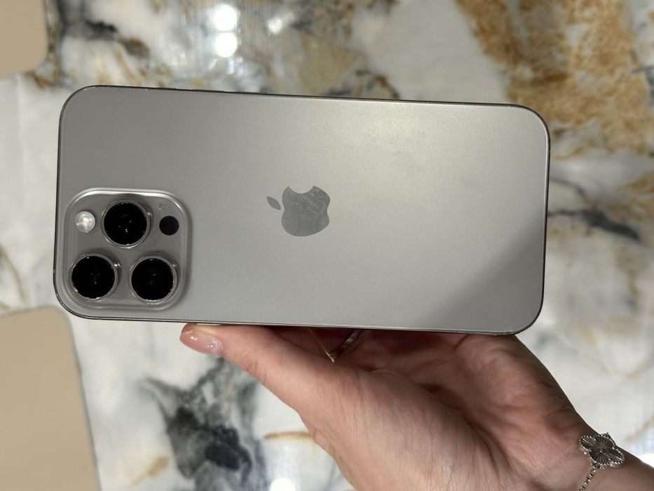 iPhone 16 Pro Max - Natural Titanium - 256 gb