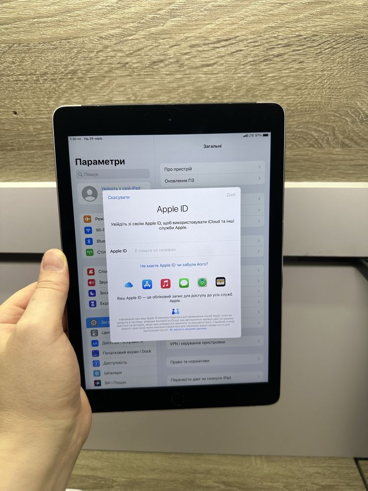 iPad Air 2, 64 ГБ, Wi-Fi + LT