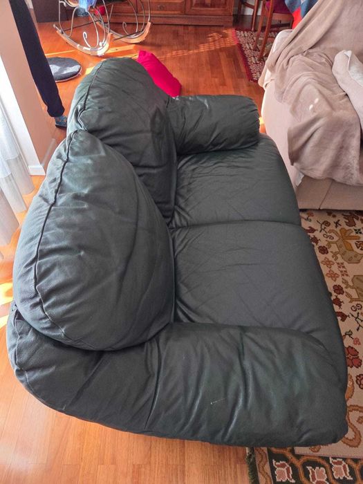 Sofás e repousa pés