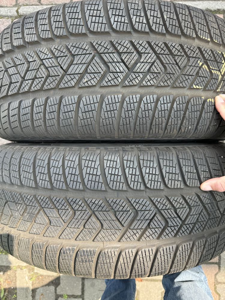Koła zimowe 20 TESLA Y 255/45 + 275/45 jak NOWE Pirelli ORYGINAŁ FV