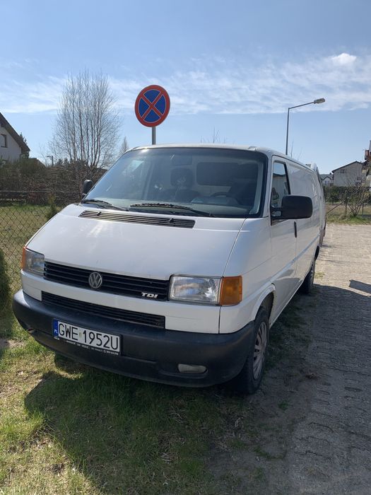 VW Transporter T4 Long 2.5TDI 102KM hak klima el. szyby