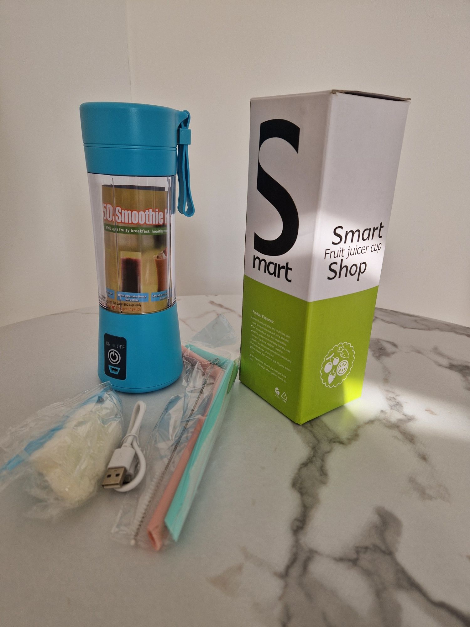 Mini blender personalny