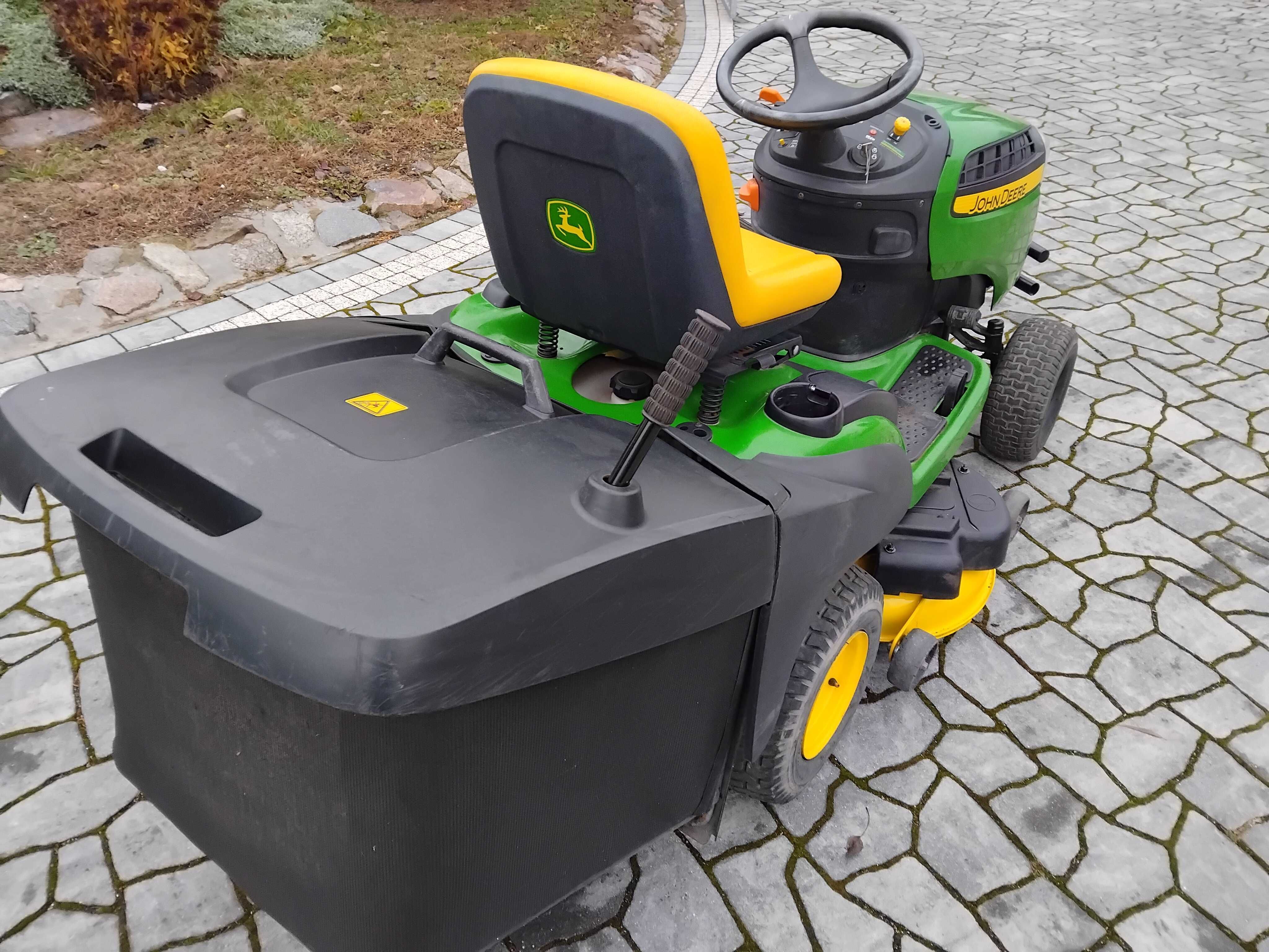 Solidny traktorek kosiarka JOHN DEERE X155R  18KM