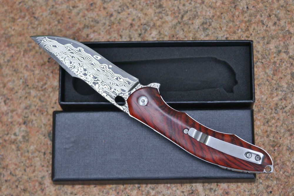 Nóż folder, damast, stal damasceńska stal VG 10, palisander model 2