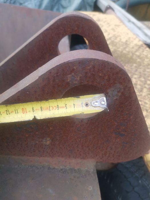 Łyżka do rowów melioracyjnych koparka koparko-ładowarka.