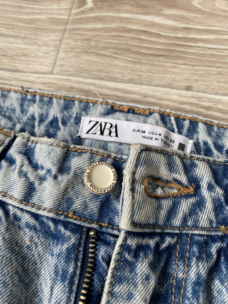 Джинсы прямые  Zara