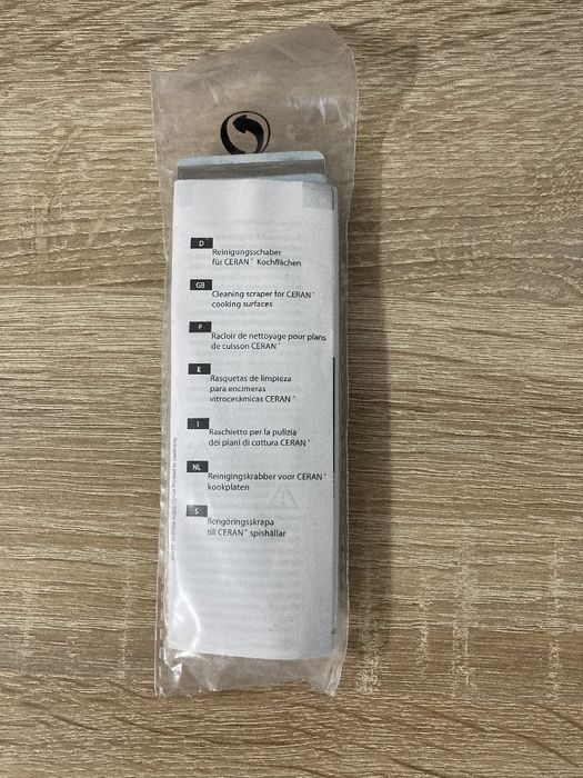 Скребок для чищення склокерамічних варильних поверхонь