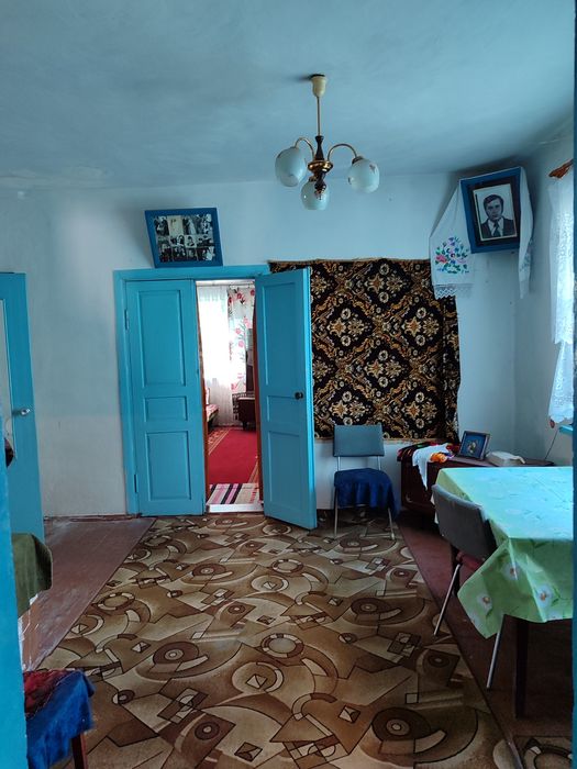 Продається добротний цегляний будинок в селі Лумля